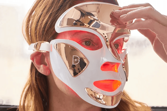Should You Buy Dr. Dennis Gross LED Masks? These Are the Reddit&nbsp;Reviews